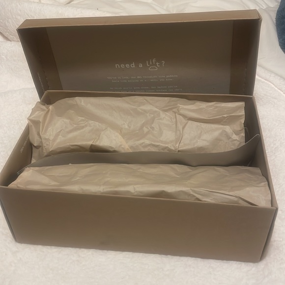 Madewell Freya Platform Chunky Lugsole Mary Janes in Dark Cabernet - Picture 8 of 11